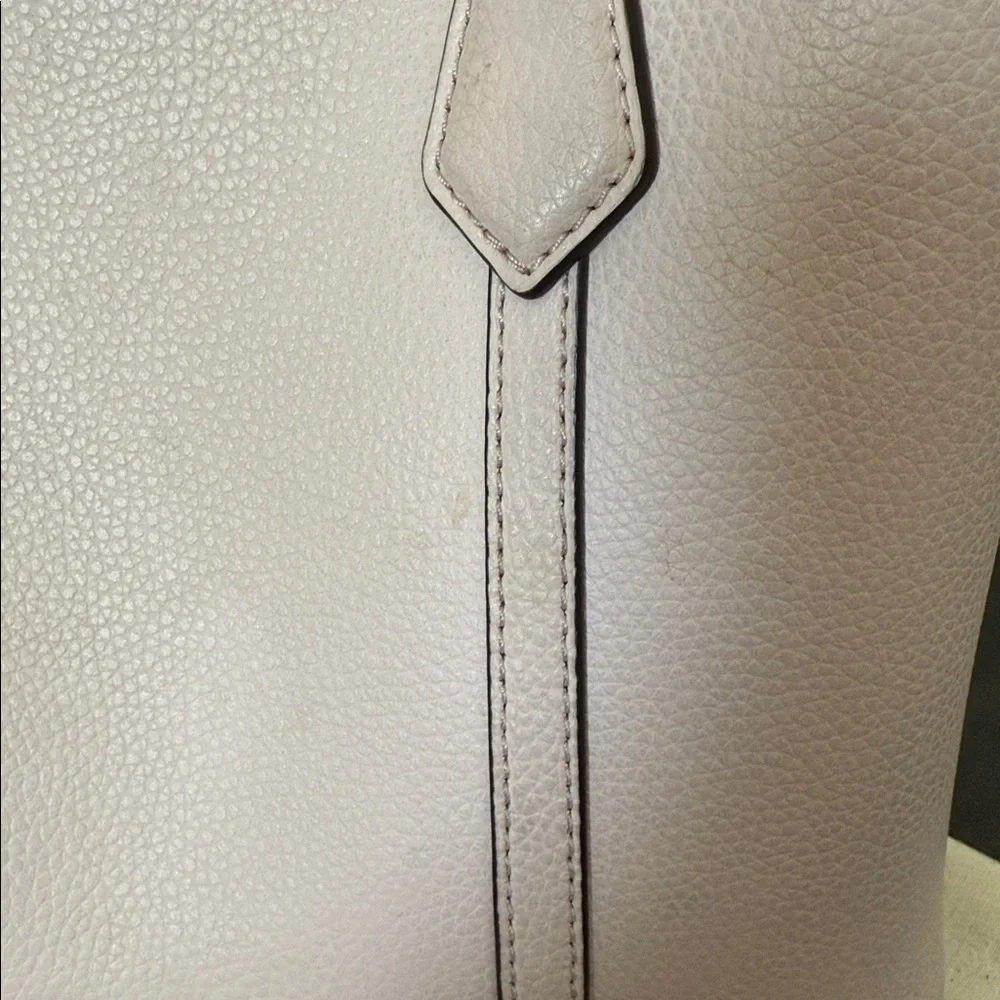 Tory Burch Perry Small Triple Compartment Tote 81928 Shell Pink - Picture 5 of 16